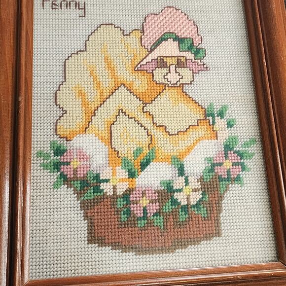 Vintage Pair of Handmade Cross Stitched Framed Chickens Farmhouse Needlepoint - Picture 5 of 9